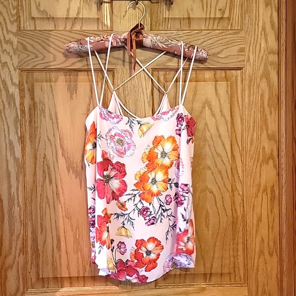 Women's NWT Express Strappy Tank Top - Picture 2 of 3